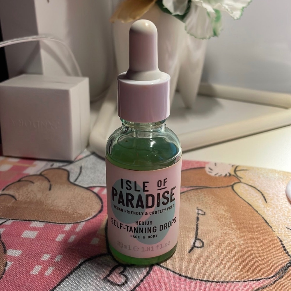 Isle of Paradise Self Tanning Drops